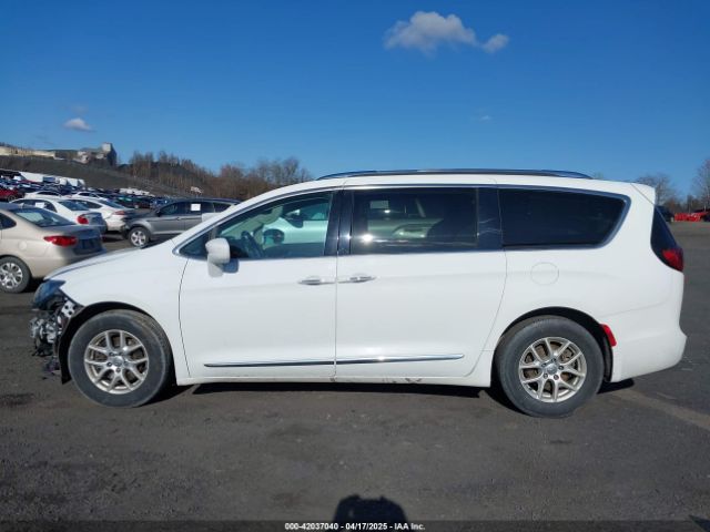 2C4RC1BG7LR139258 Chrysler Pacifica Touring L