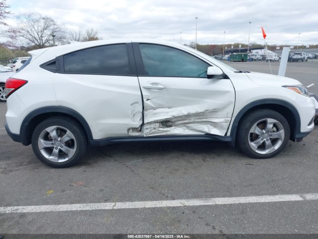 3CZRU6H30NM741325 Honda Hr-v Awd Lx