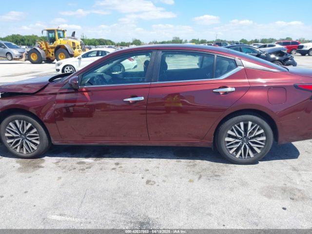 1N4BL4DV9PN360495 Nissan Altima Sv Fwd