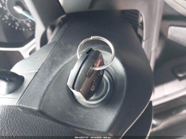 1FMCU9GD0HUE82970 Ford ESCAPE SE