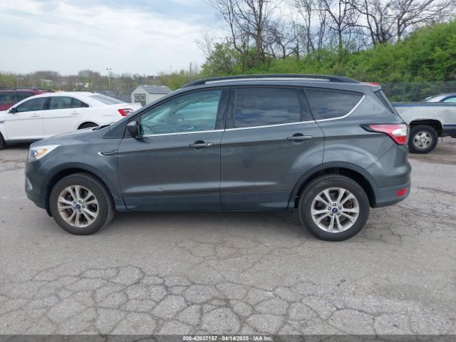 1FMCU9GD0HUE82970 Ford ESCAPE SE