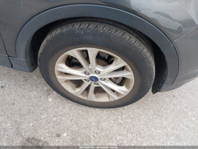 1FMCU9GD0HUE82970 Ford ESCAPE SE