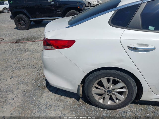 KNAGT4L35G5098374 KIA Optima Lx