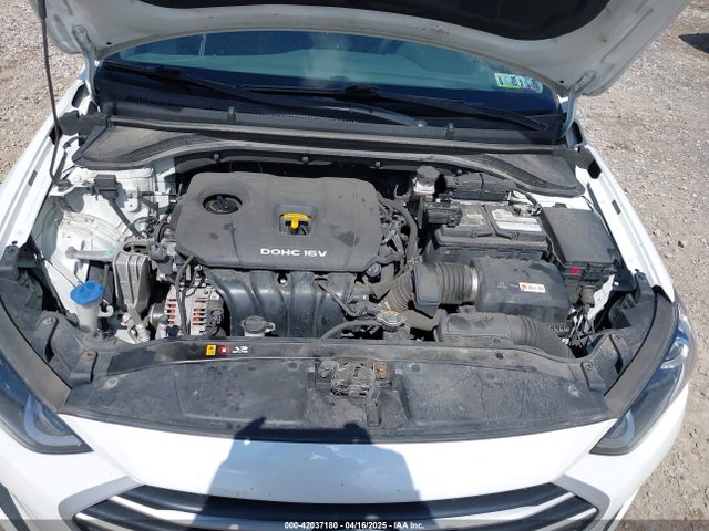5NPD84LF8HH116465 Hyundai ELANTRA SE