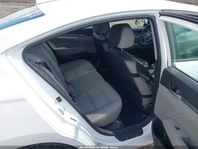 5NPD84LF8HH116465 Hyundai ELANTRA SE