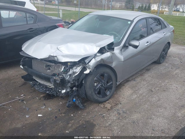 5NPLM4AG3MH043230 Hyundai ELANTRA SEL