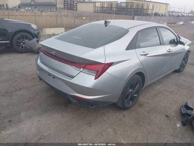 5NPLM4AG3MH043230 Hyundai ELANTRA SEL