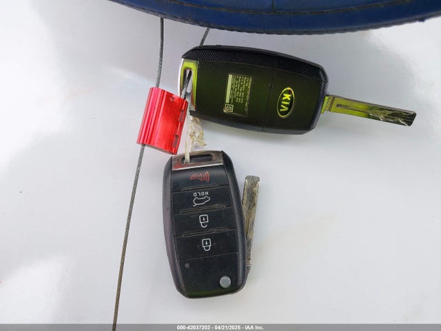 5XYKTCA60FG639308 KIA SORENTO LX