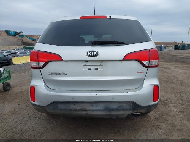5XYKTCA60FG639308 KIA SORENTO LX
