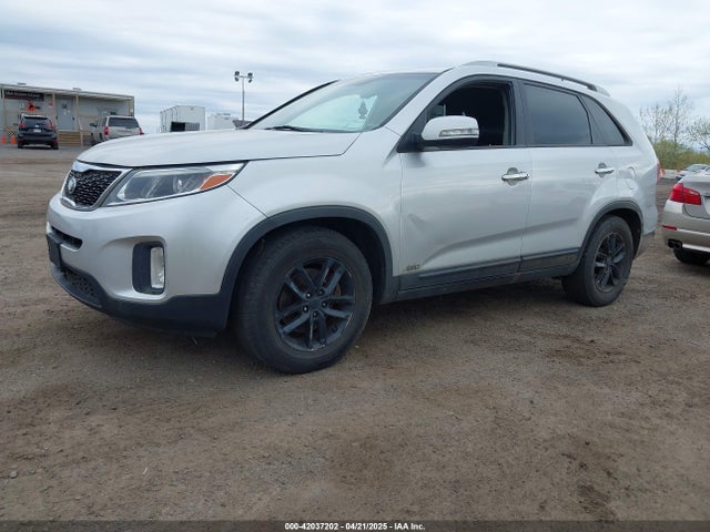 5XYKTCA60FG639308 KIA SORENTO LX