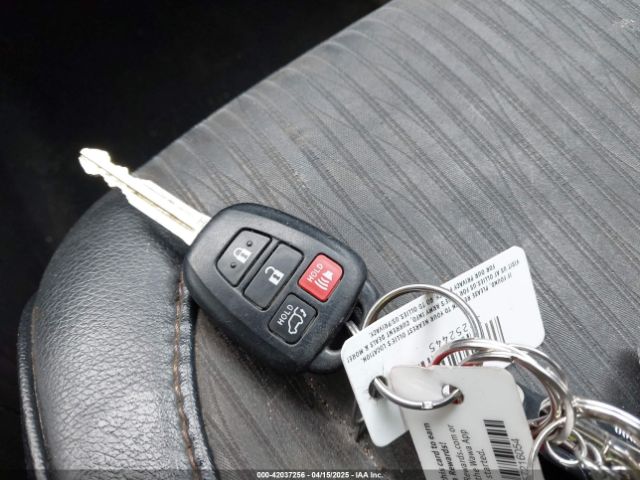 5TDBZRFHXKS982362 Toyota Highlander Le Plus