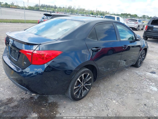 Toyota COROLLA SE 2018 5YFBURHE2JP800677 Image 4