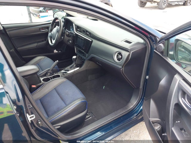 Toyota COROLLA SE 2018 5YFBURHE2JP800677 Image 5