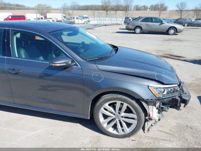 1VWBA7A35JC019034 Volkswagen Passat 2.0t Se