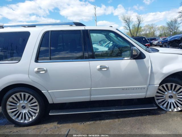 5LMJJ2JT3GEL03284 Lincoln Navigator Select