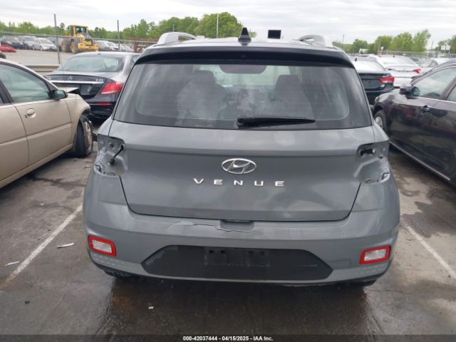 KMHRC8A31NU172040 Hyundai Venue Limited