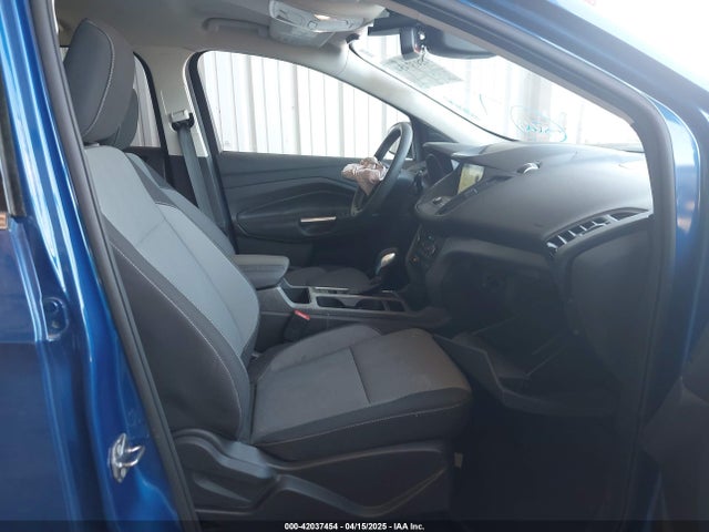 1FMCU0GDXKUC52548 Ford ESCAPE SE