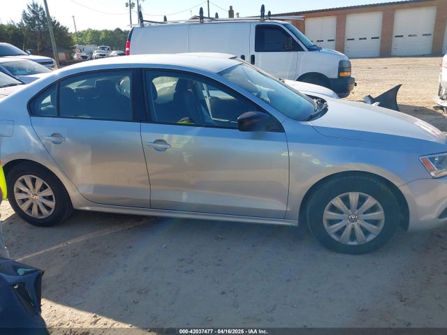 3VW2K7AJ4EM208158 Volkswagen Jetta 2.0l S