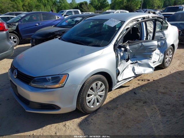 3VW2K7AJ4EM208158 Volkswagen Jetta 2.0l S