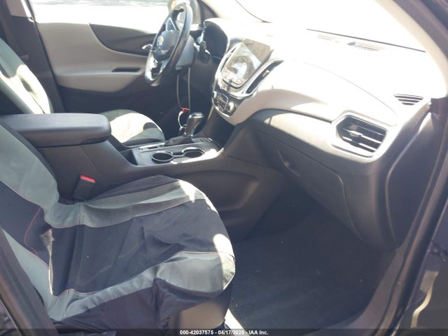 3GNAXVEX8KL309330 Chevrolet EQUINOX LT
