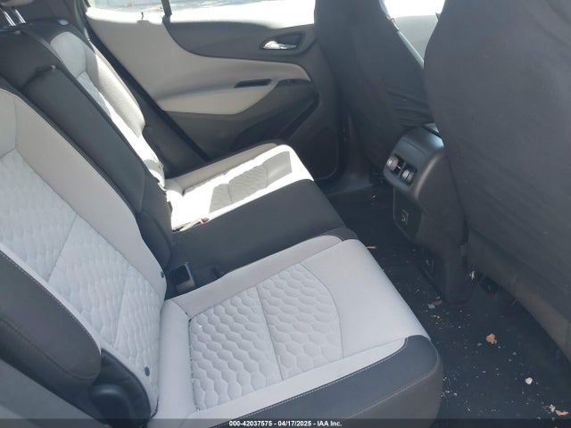 3GNAXVEX8KL309330 Chevrolet EQUINOX LT