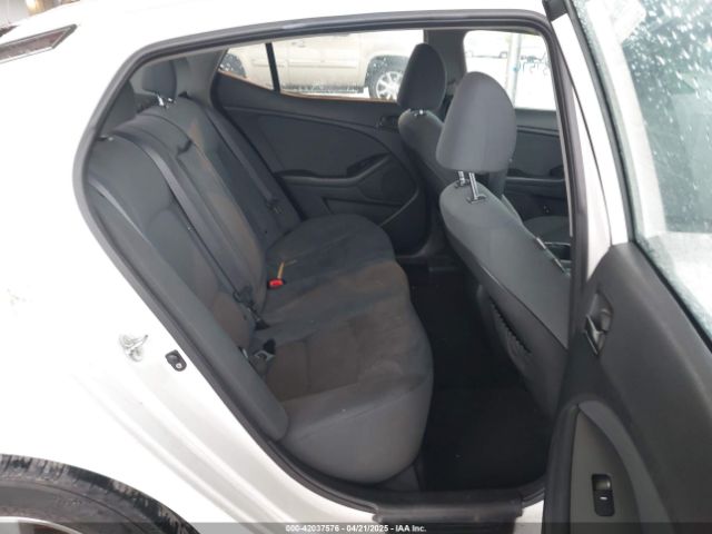 KNAGM4A74F5599130 KIA Optima Lx