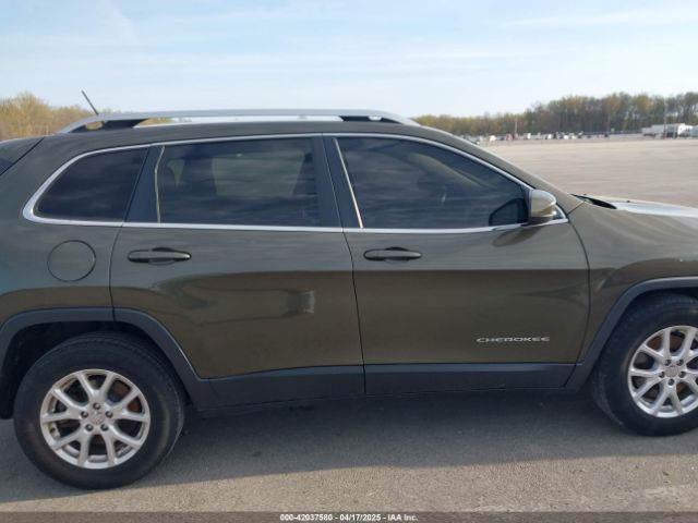 1C4PJMCS2FW692610 Jeep Cherokee Latitude