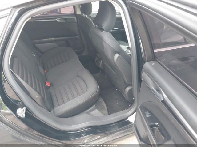 3FA6P0T98GR212712 Ford FUSION SE