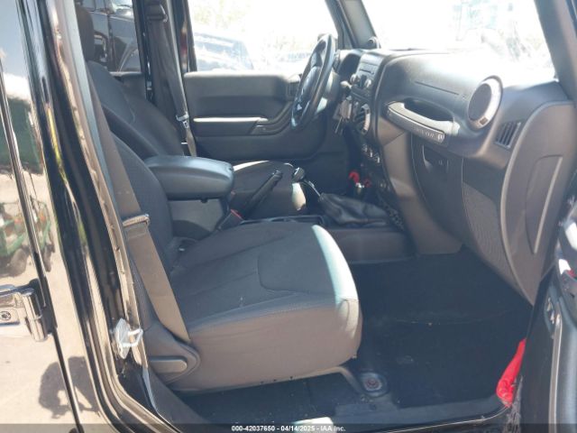 2013 JEEP WRANGLER UNLIMITED 1C4BJWDG7DL583686 Photo 4