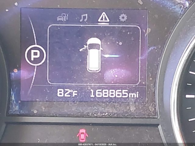 KNDMB5C19H6321265 KIA SEDONA LX