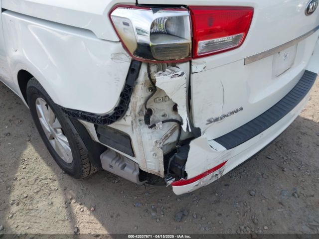 KNDMB5C19H6321265 KIA SEDONA LX
