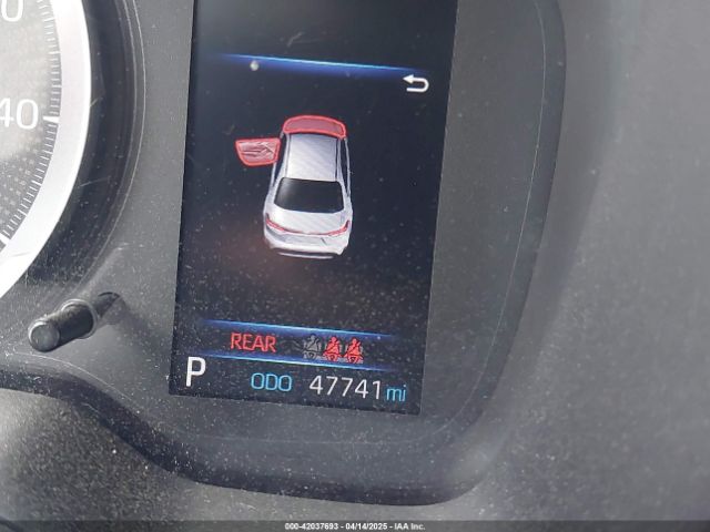 5YFEPMAE2NP313132 Toyota COROLLA LE