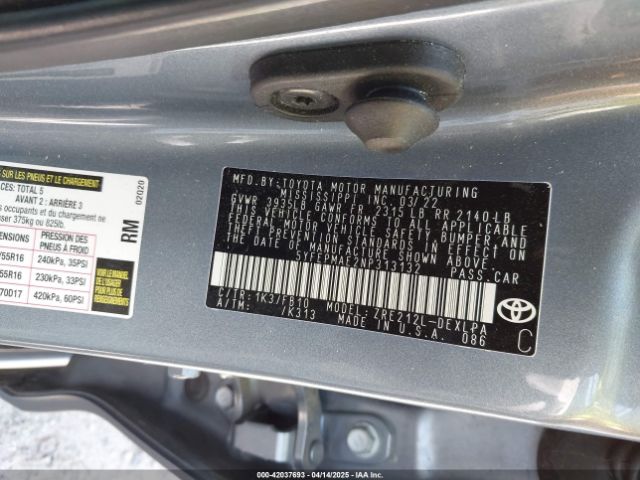 5YFEPMAE2NP313132 Toyota COROLLA LE