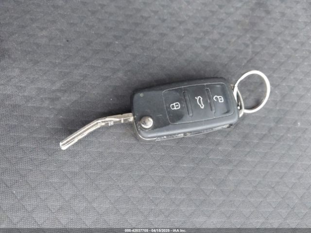 3VWD17AJ5FM275803 Volkswagen Jetta 1.8t Se