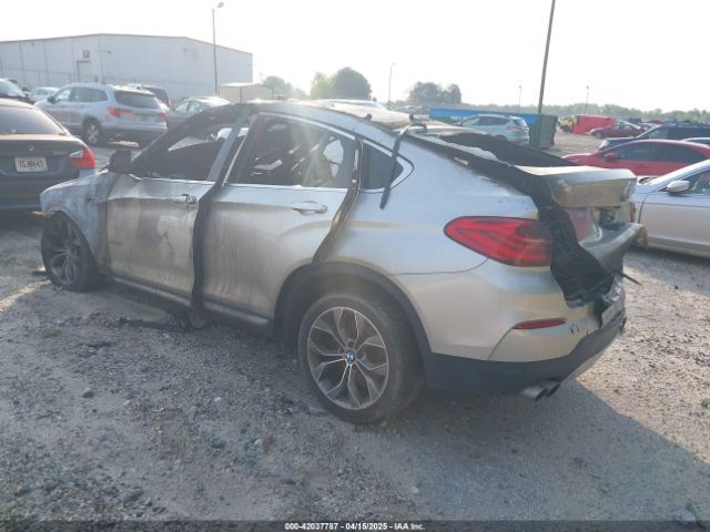 2015 BMW X4 5UXXW3C54F0M88902 Photo 2
