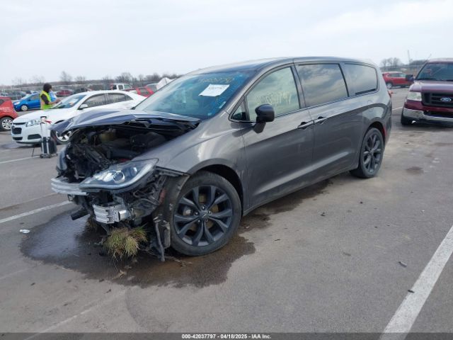 2020 CHRYSLER PACIFICA 2C4RC1FG3LR109958 Photo 1