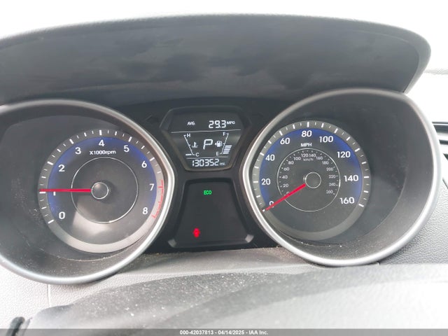 KMHDH4AE2FU225688 Hyundai ELANTRA SE