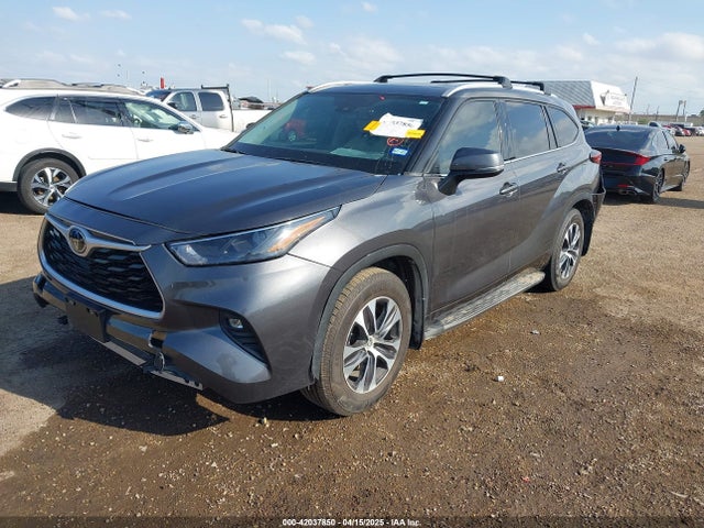 5TDGZRAH5NS554538 Toyota Highlander Xle