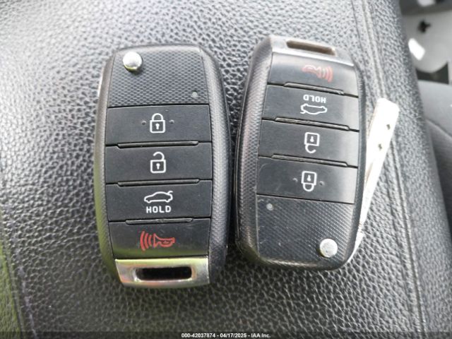 KNAGM4A7XF5547484 KIA Optima Lx