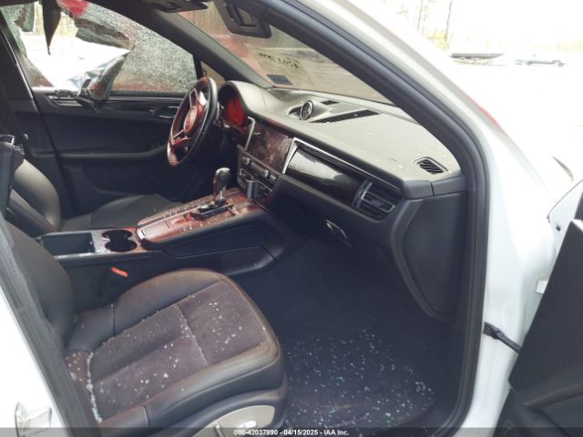 2020 PORSCHE MACAN WP1AA2A55LLB05187 Photo 4