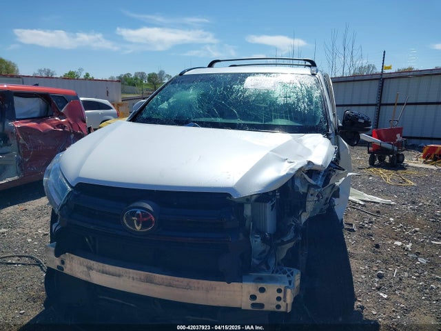5TDKZRFH1JS288819 Toyota Highlander Se