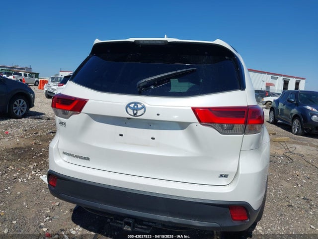 5TDKZRFH1JS288819 Toyota Highlander Se