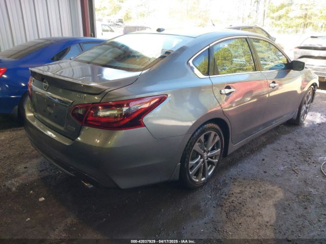 1N4AL3AP3JC220232 Nissan Altima 2.5 Sr