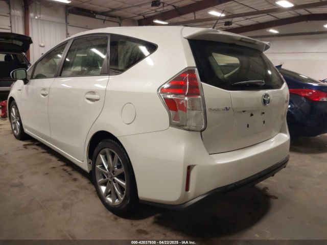 JTDZN3EU3HJ070930 Toyota Prius V Five