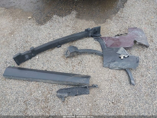 JTMRFREV9JJ218173 Toyota Rav4 Xle