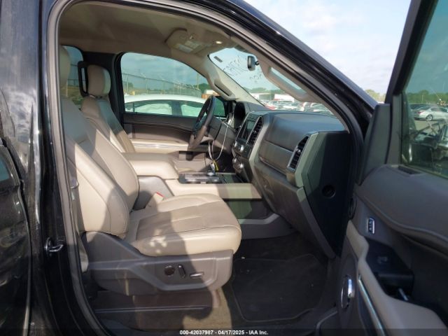 1FMJU1HT9JEA66902 Ford Expedition Xlt