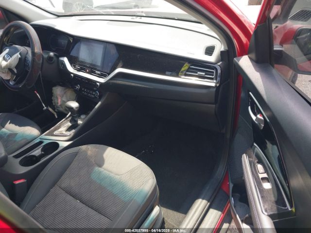 KNDCB3LCXL5436098 KIA Niro Lxs