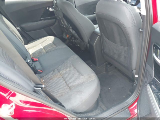 KNDCB3LCXL5436098 KIA Niro Lxs