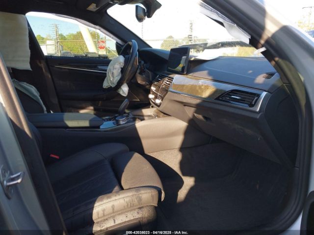 WBA53BH01MWX15298 BMW 530I