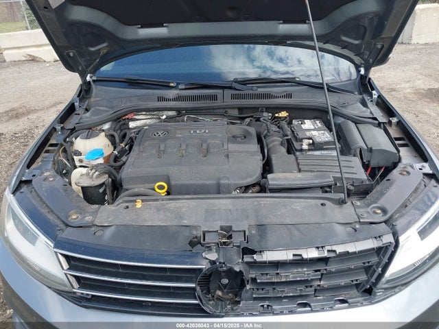 3VWLA7AJ3FM316618 Volkswagen Jetta 2.0l Tdi Se
